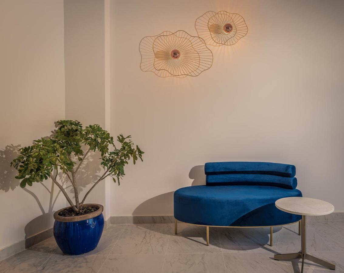 Isola Concept 4*