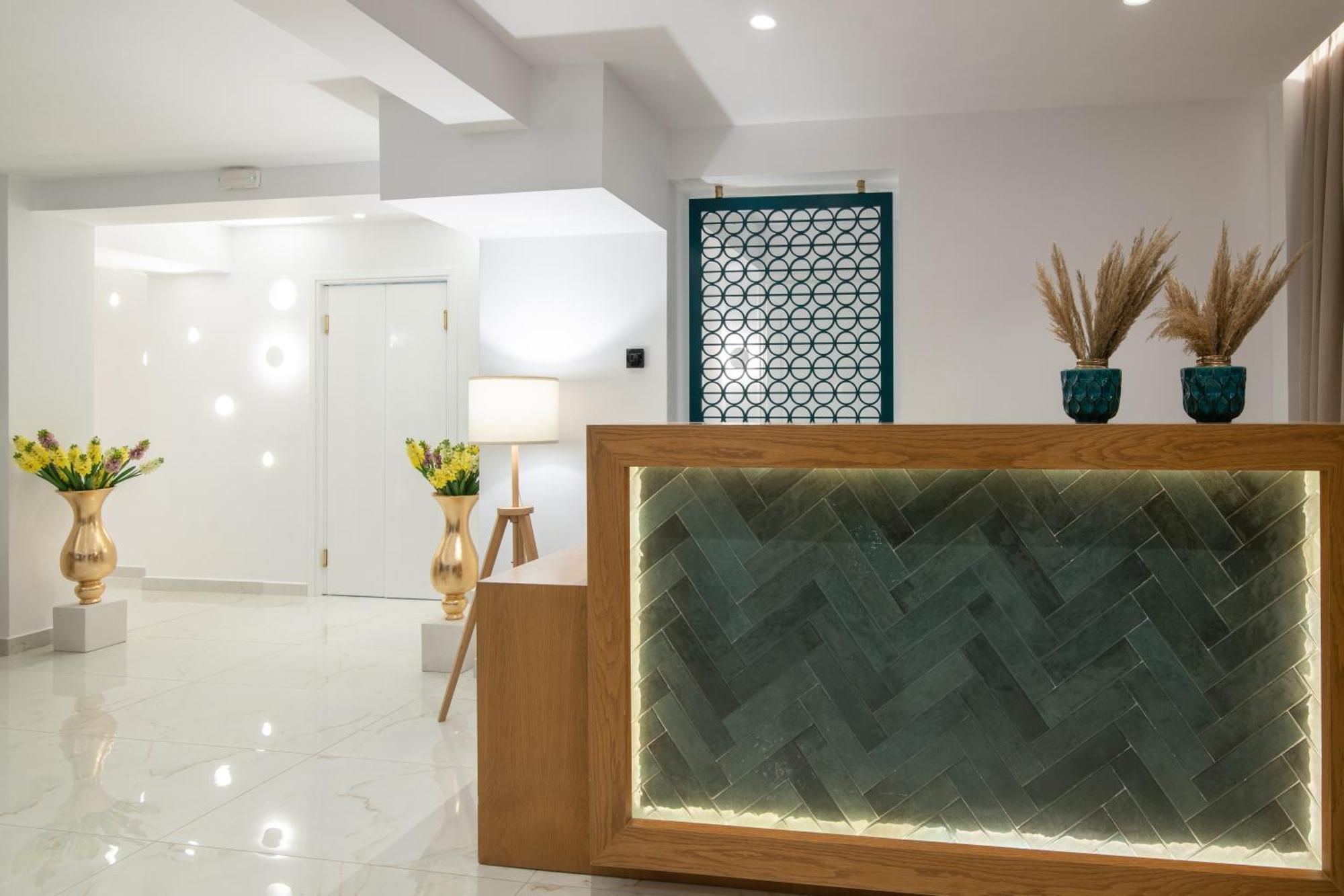 Isola Concept Τσιλιβί